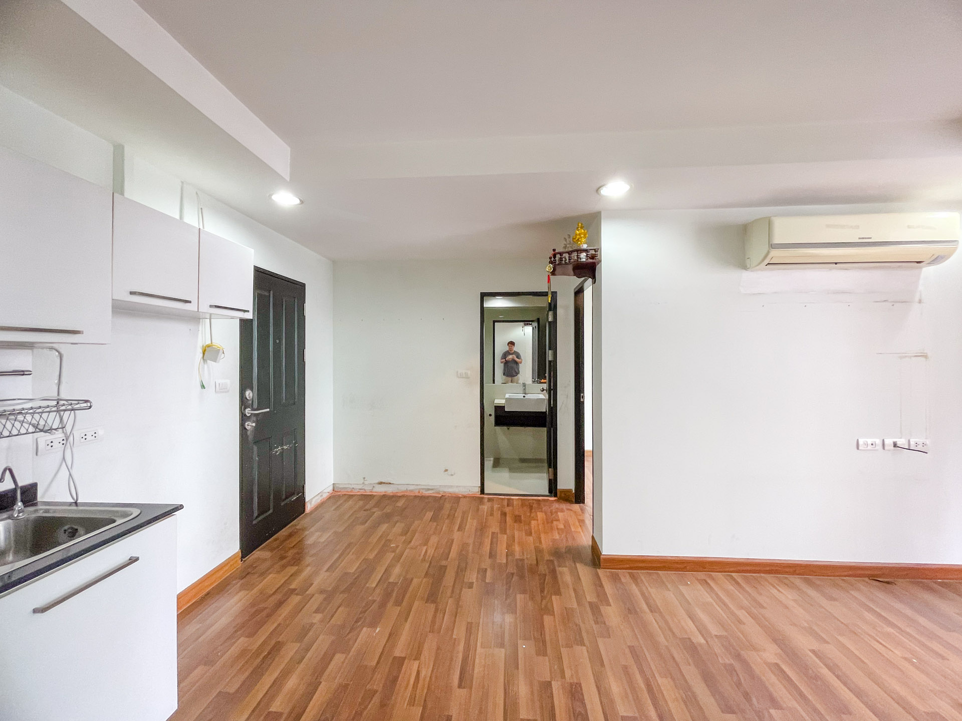 Condo for Sale The Kris 4 Ratchada 17 near MRT Sutthisan 1br 1ba 38sqm