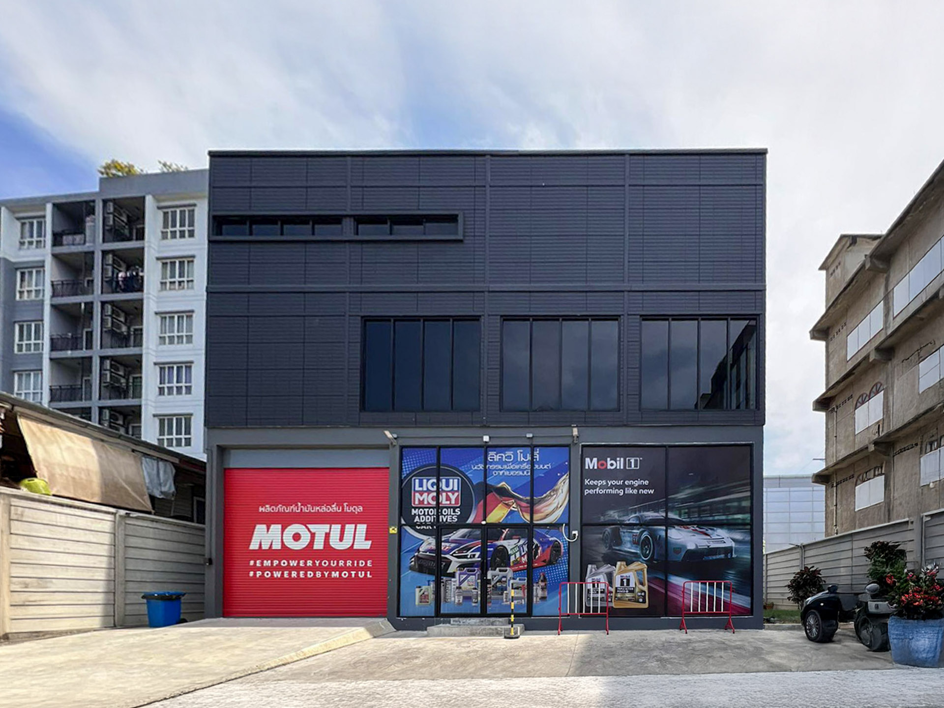 Luxury Home Office / Residence for Sale – Rattanathibet 12, 4 Br, 252 sqm